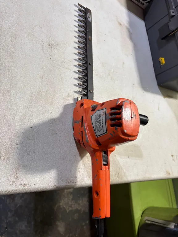 Electric Hedge Trimmer