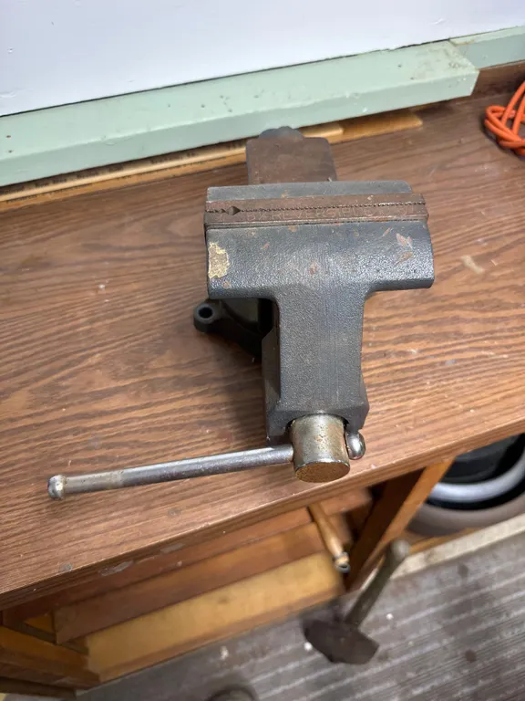 bench vise
