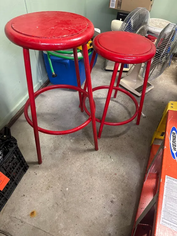2 stools