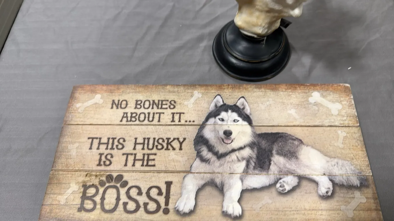 Wood sign, sculpture