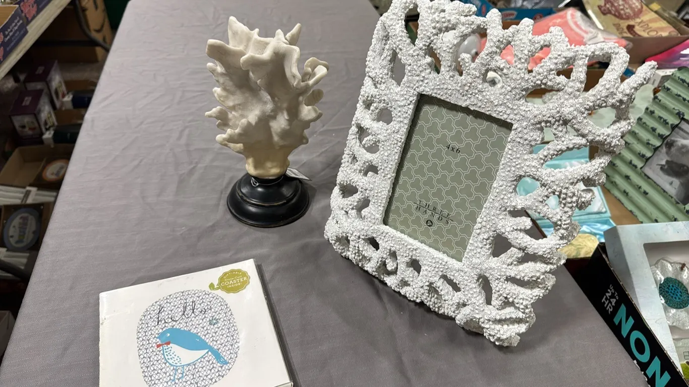 Picture frame, coaster set, sculpture