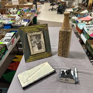 Picture frame, sign, note pad holder, ststue
