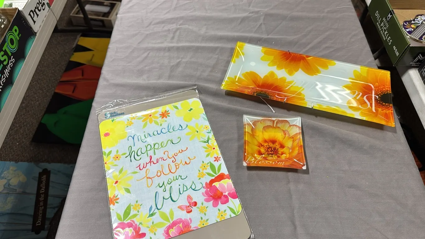 Glass trays, self adhesive sign