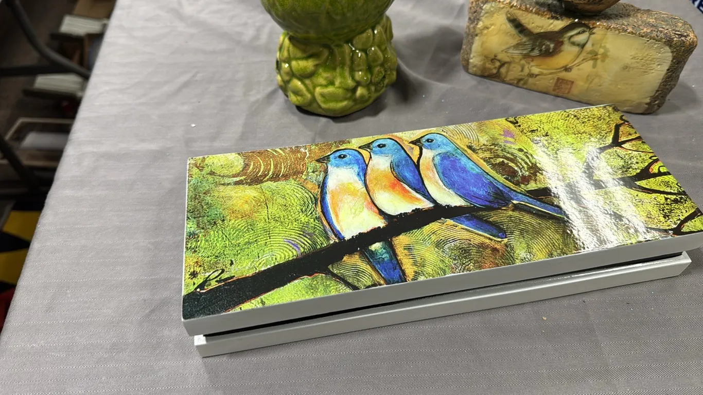 Bird decor