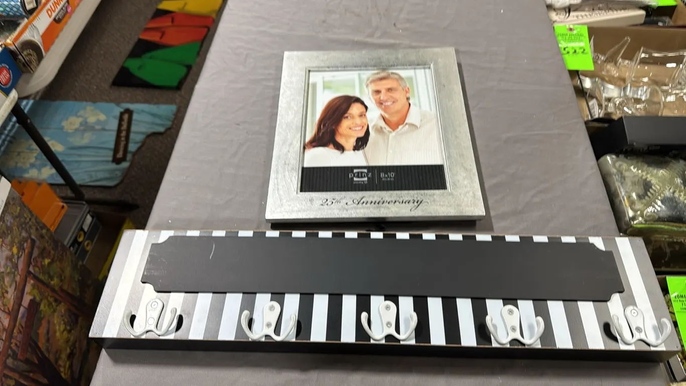 Picture frame, hangers