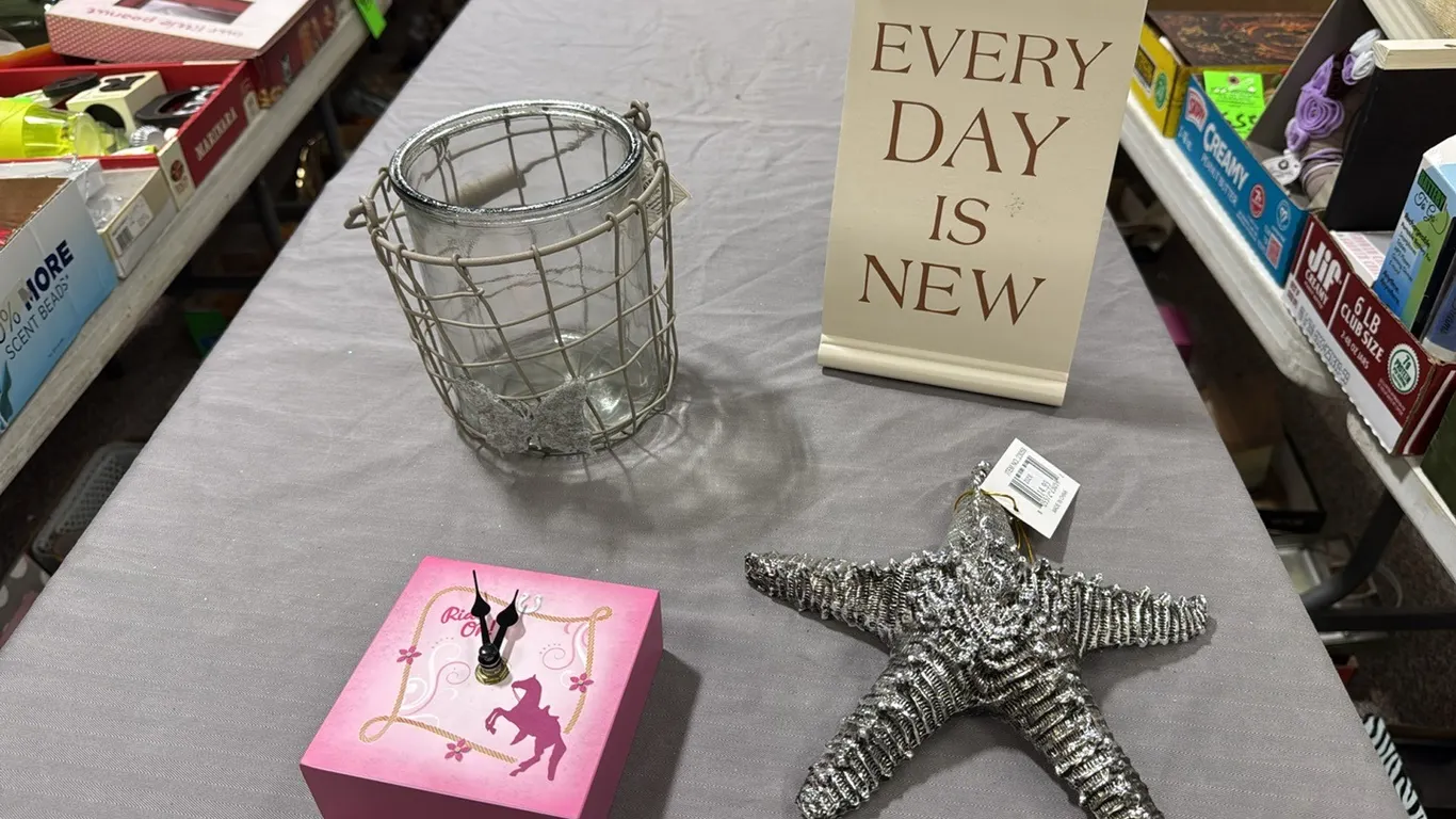Sign, clock, starfish, candle holder
