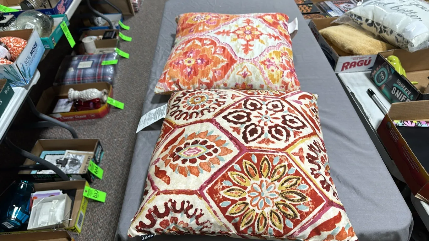 2 pillows