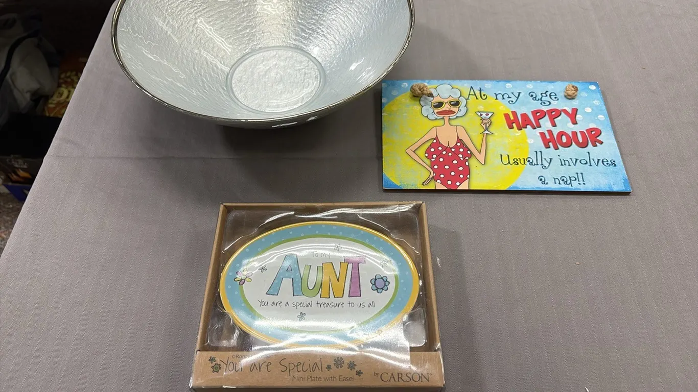 Bowl, Happy Hour Sign & Mini Plate