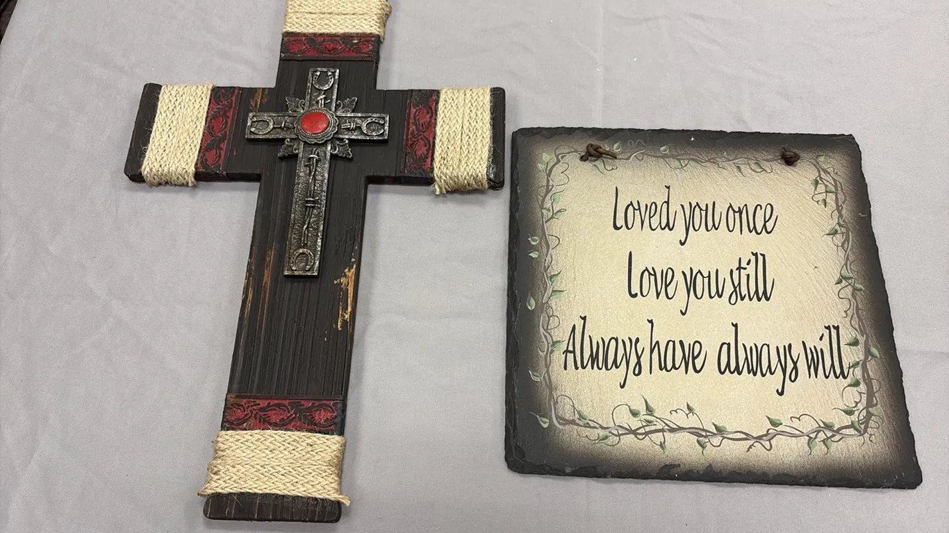 Cross Decor & Word Sign