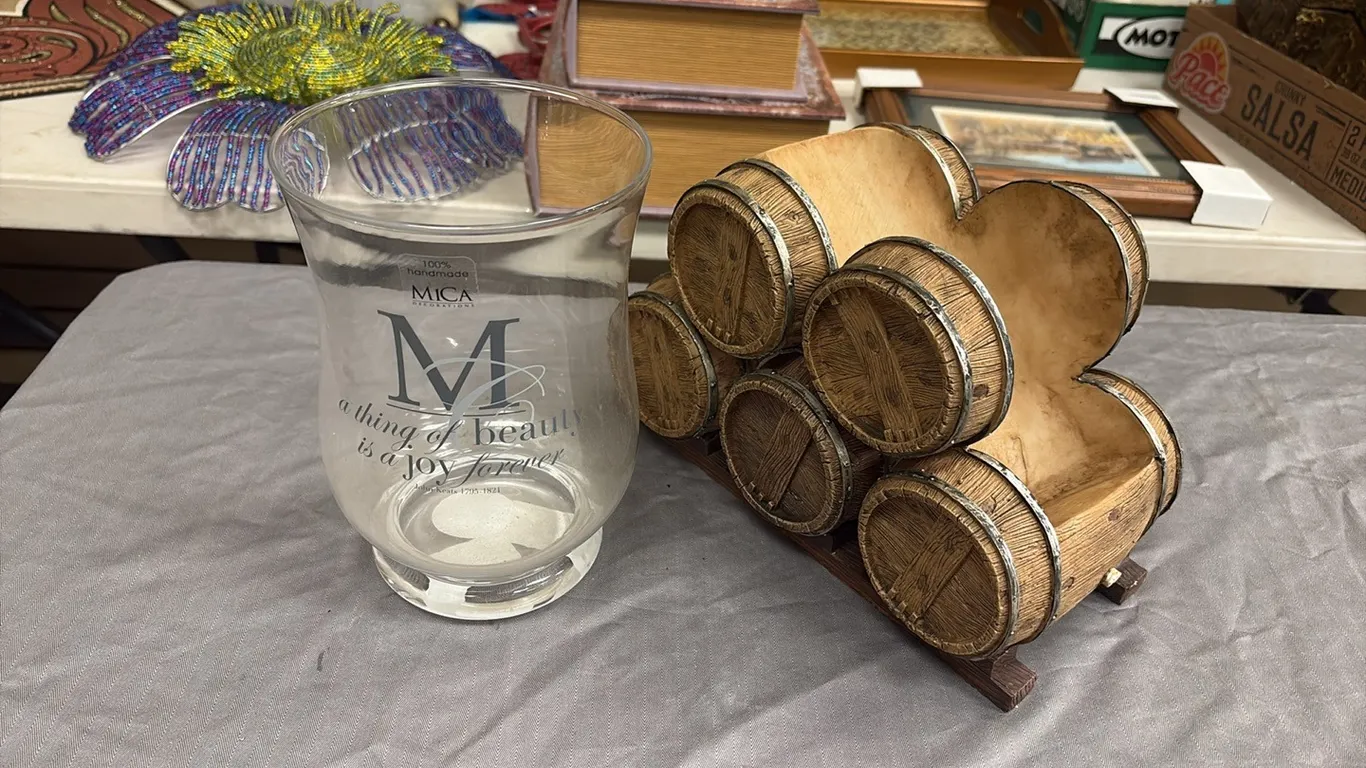Barrel Wine Bottle Holder & Vase