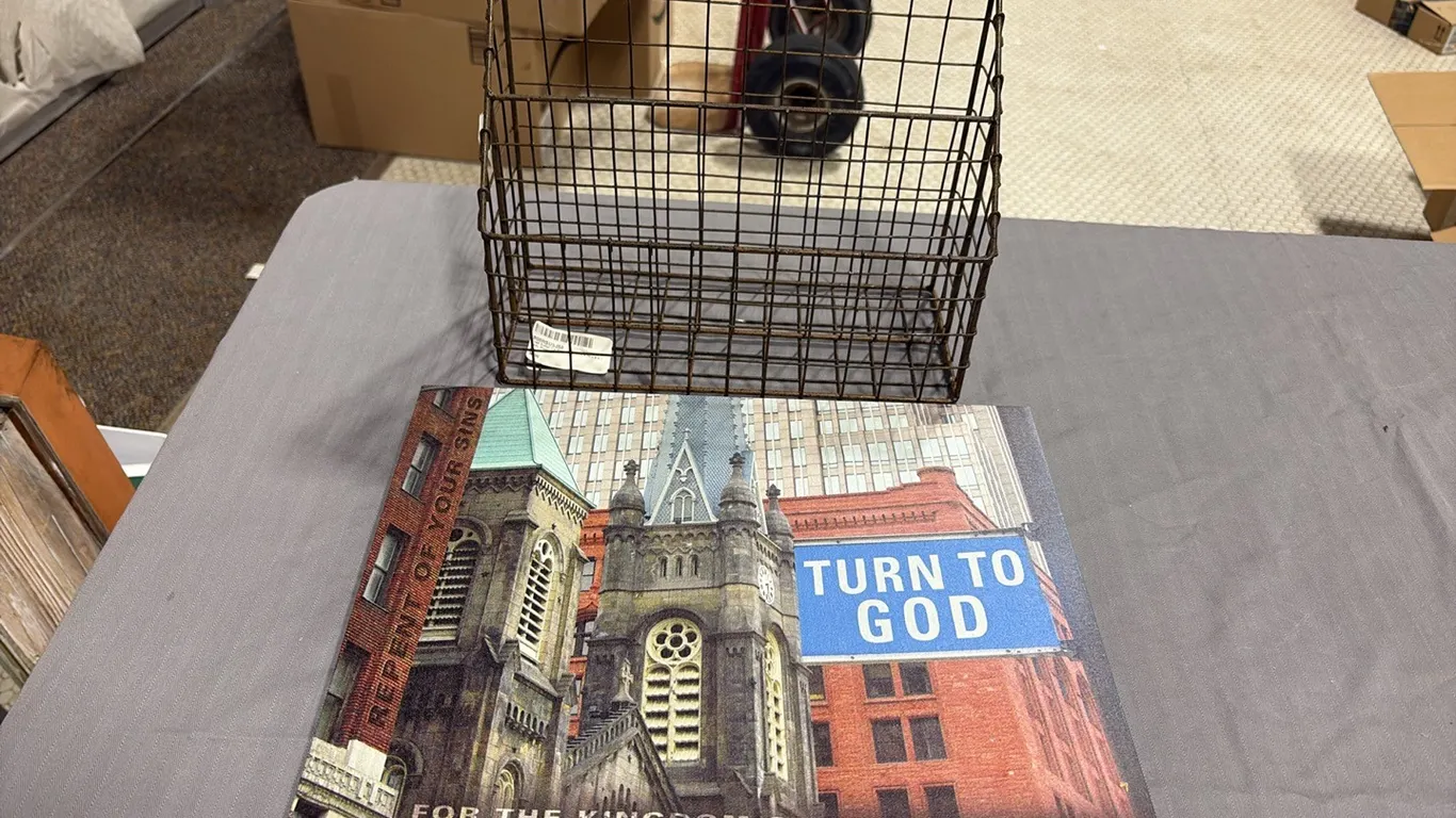 Wire Rack & Turn to God Canvas