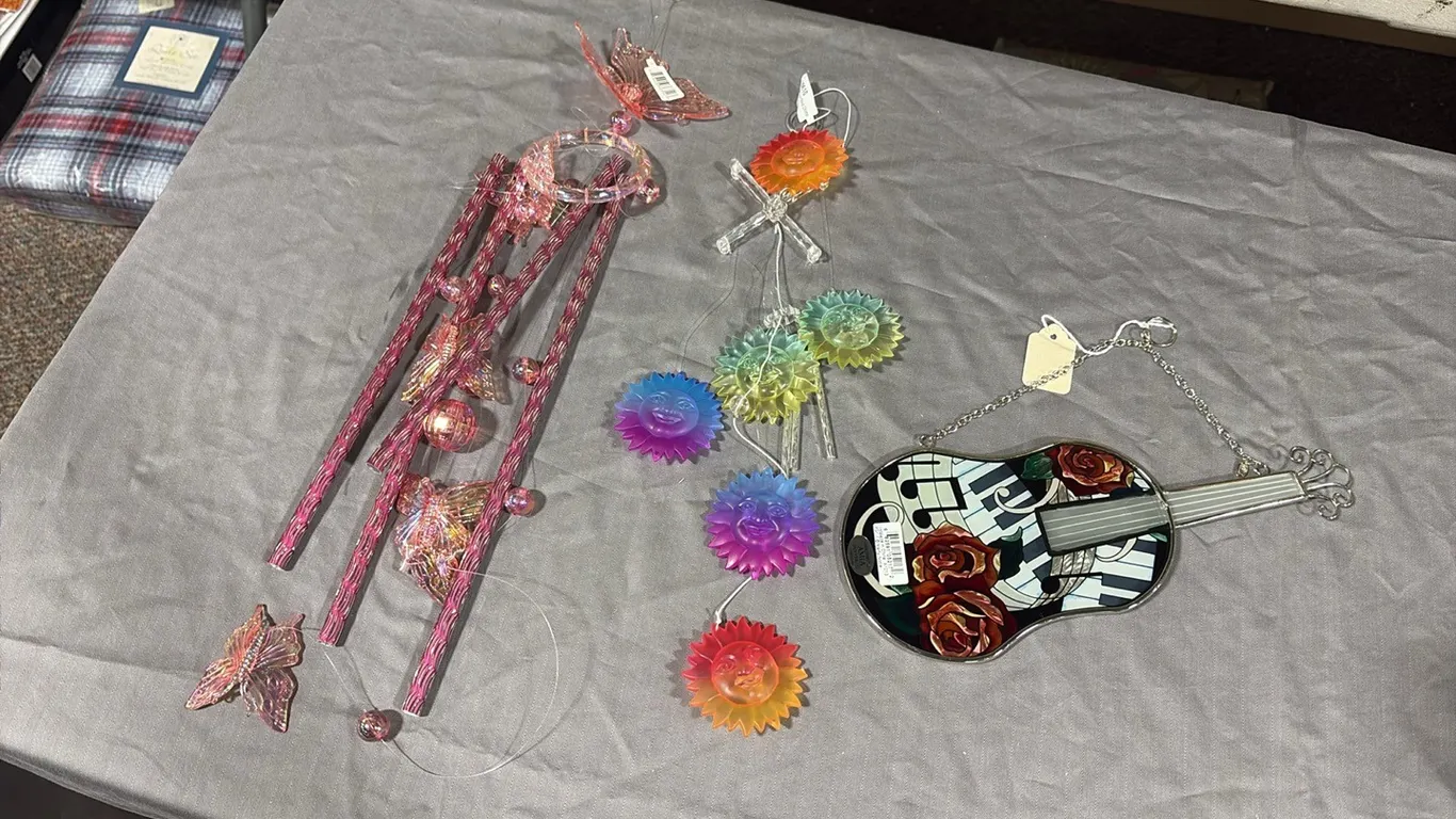 Wind Chimes & Glass Guitar