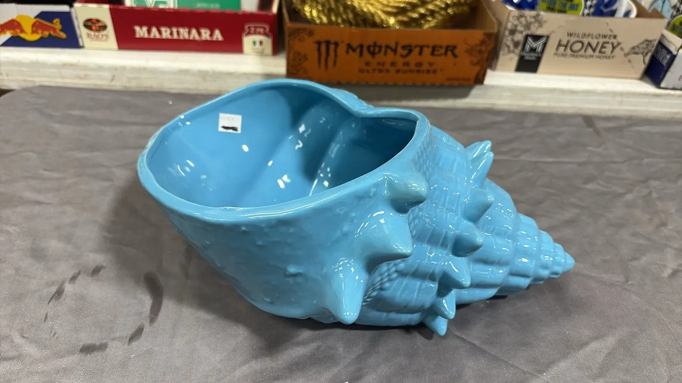 Ceramic Shell Vase