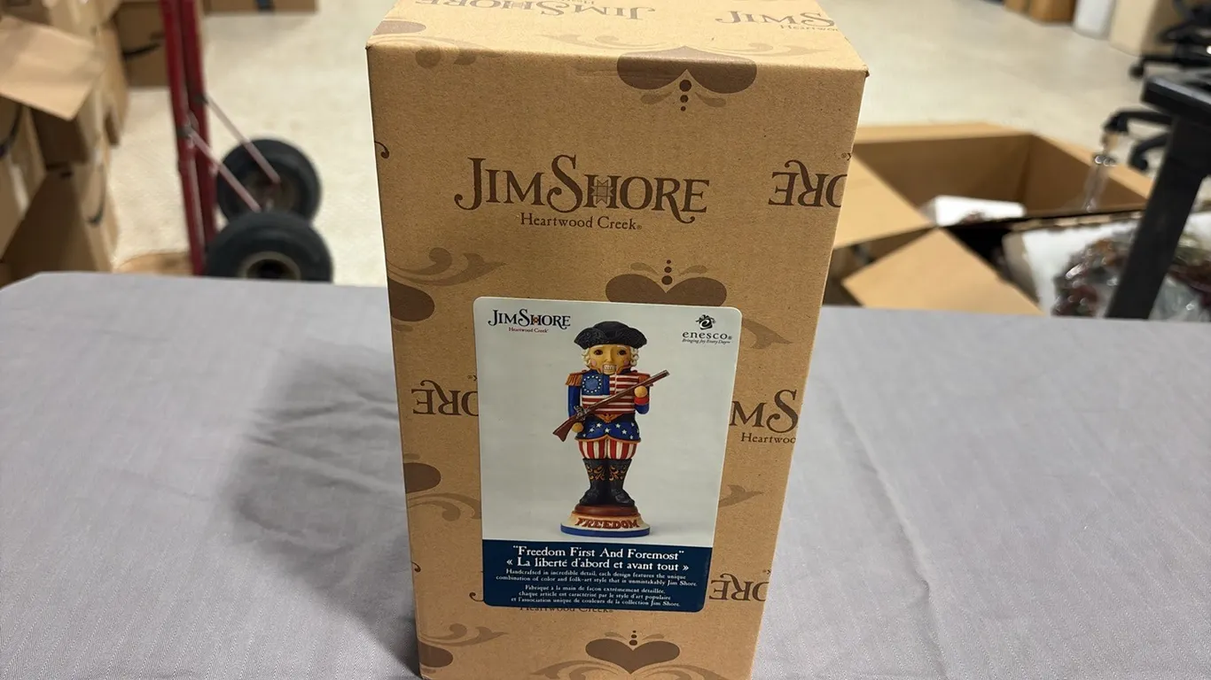 Jim Shore “Freedom First and Foremost” Figurine