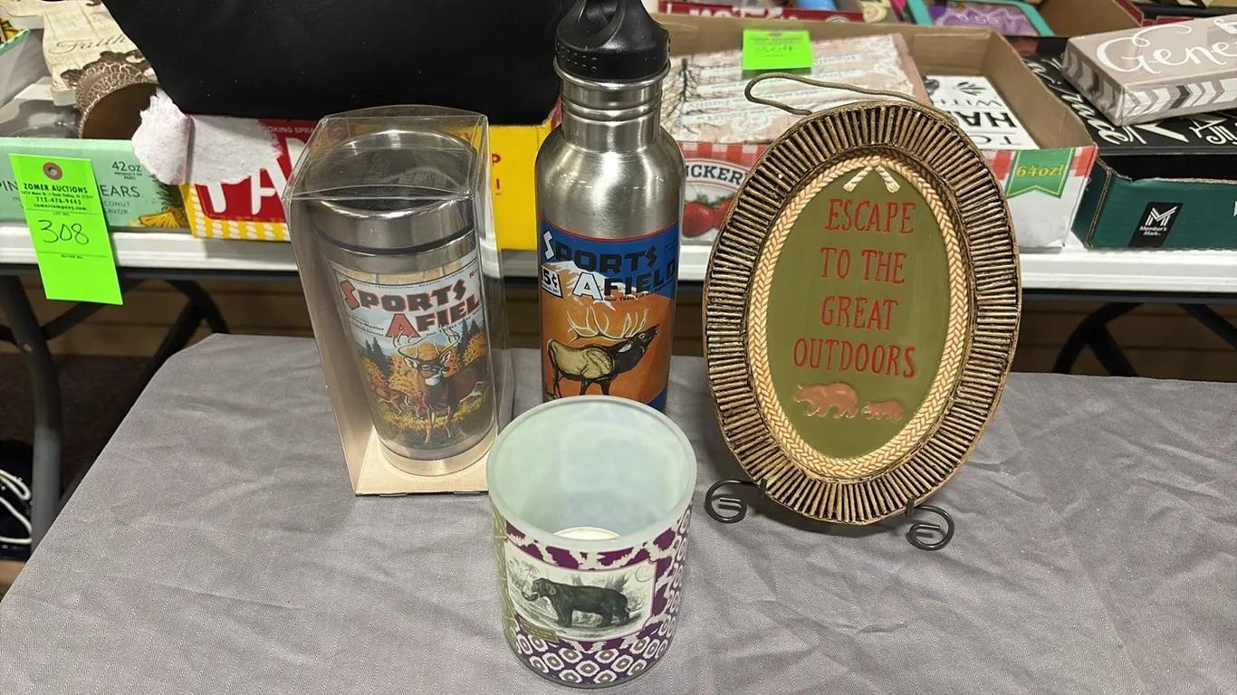 Outdoor Water Bottles & Decor