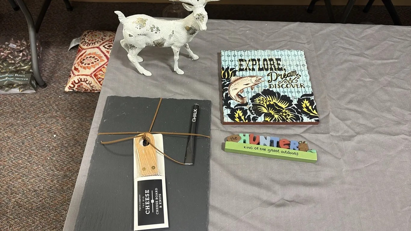 Deer Statue, Cheese Board & Outdoor Signs