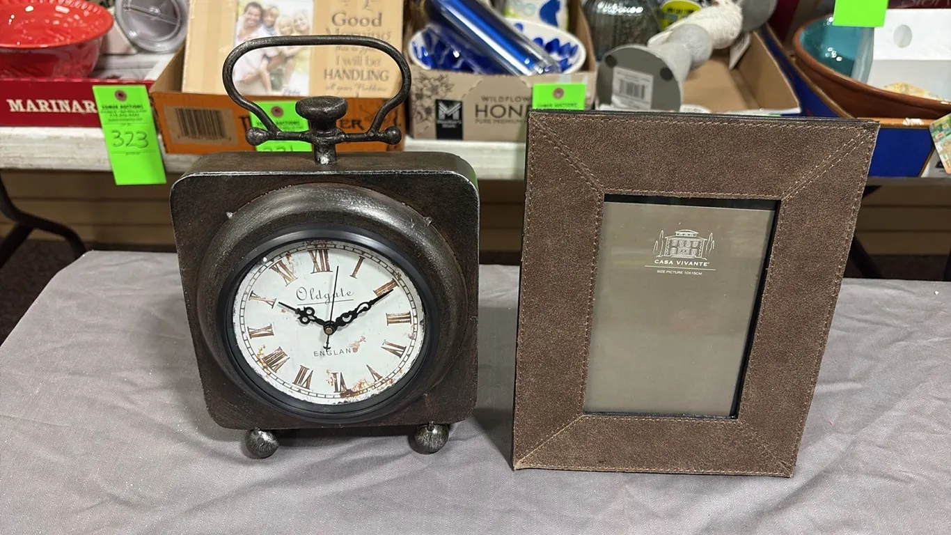 Clock & Picture Frame