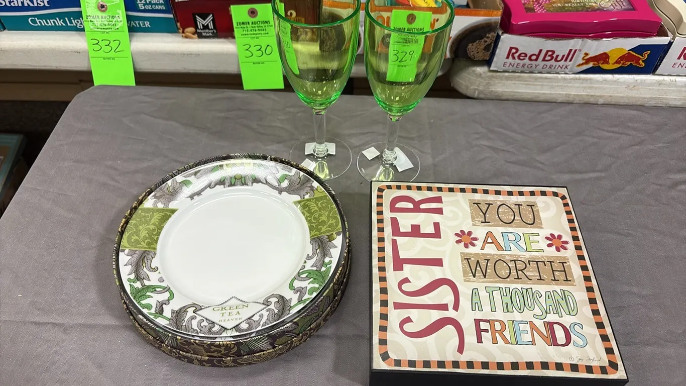 Plates, Stemmed Glasses & Decor