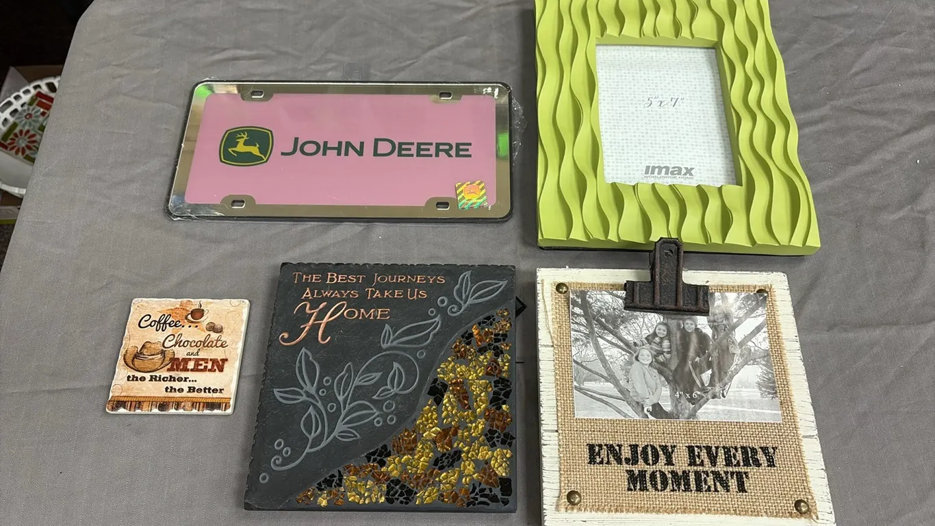 John Deere License Plate, Picture Frames & Decor