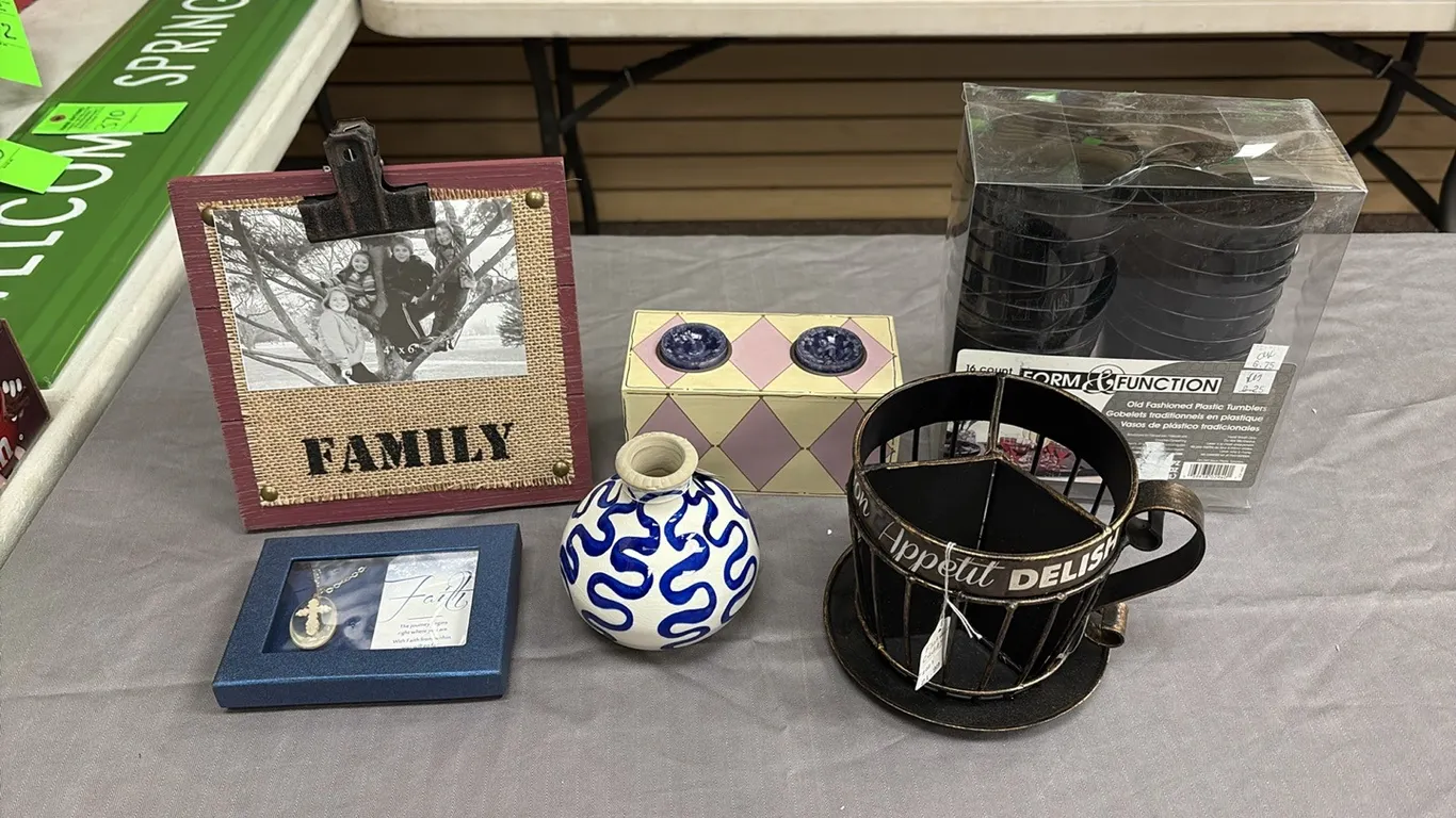 Plastic Tumblers, Decor & Picture Frame