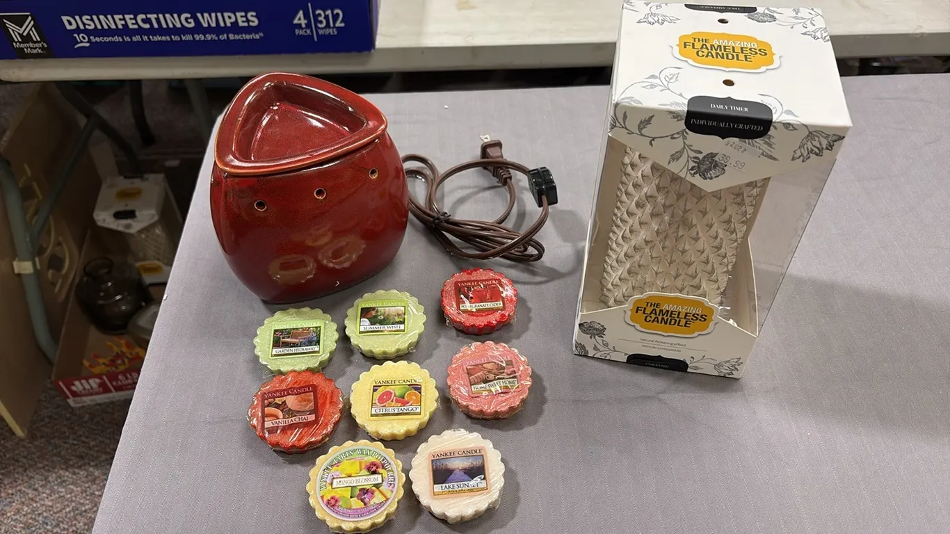 Fragrance Warmer w/ Scents & Flameless Candle