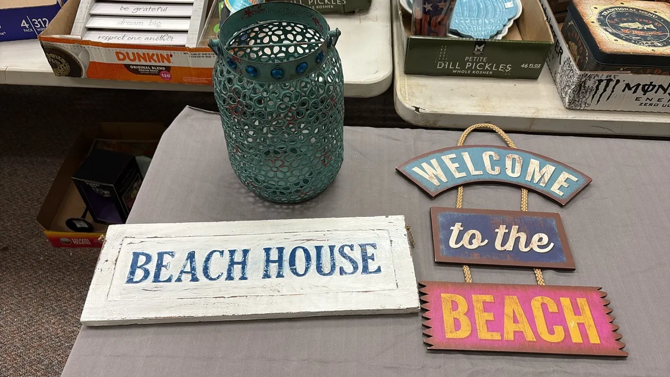 Candle Holder & Beach Signs