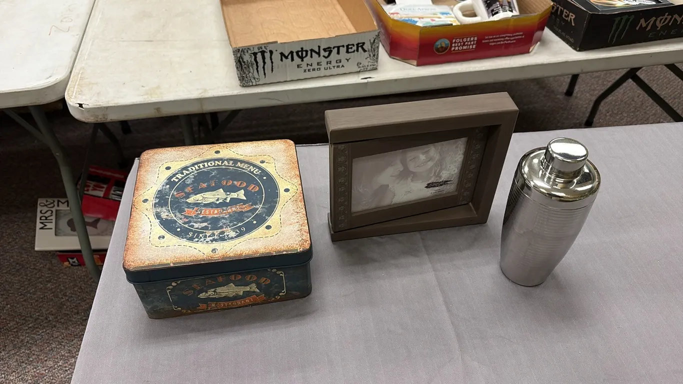 Seafood Tin, Picture Frame & Jar