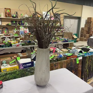 Vase w/ Arrangement