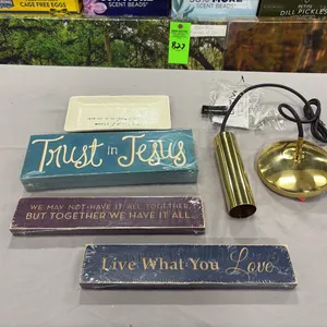 Light Fixture & Word Wall Signs