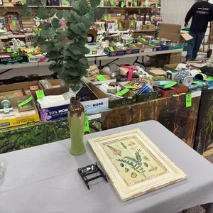 Vase, Floral Picture & Small Easel
