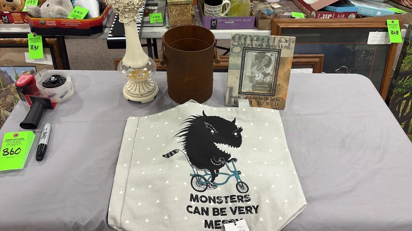 Tote, Candle Stand & Picture Frame