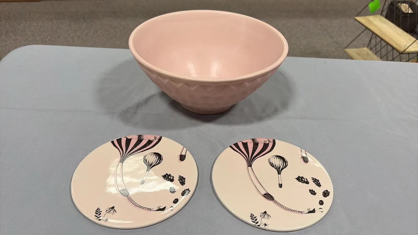 Pink Bowl & Decor