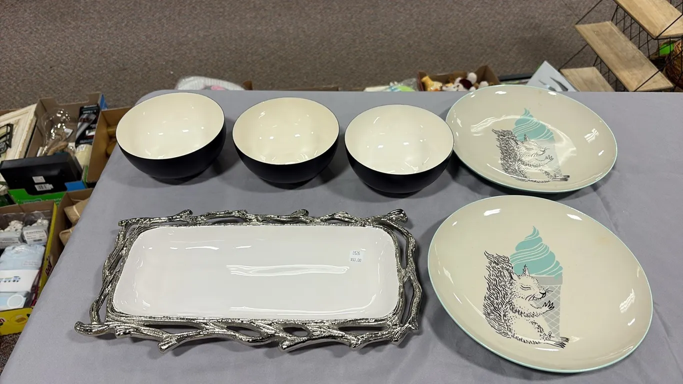 Tray, Bowls & Plates