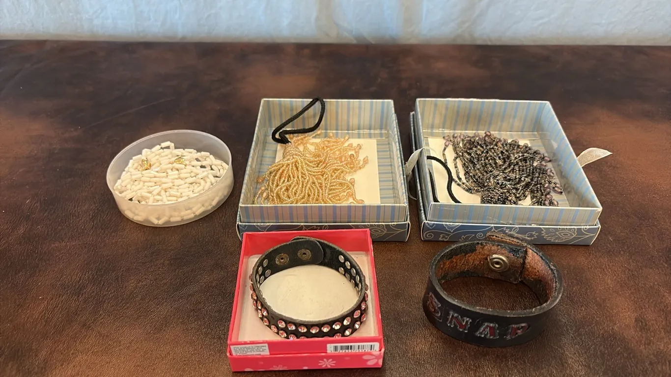 Necklace, Bracelets & Misc Jewelry