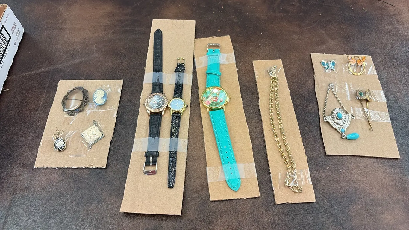 Watches & Jewelry