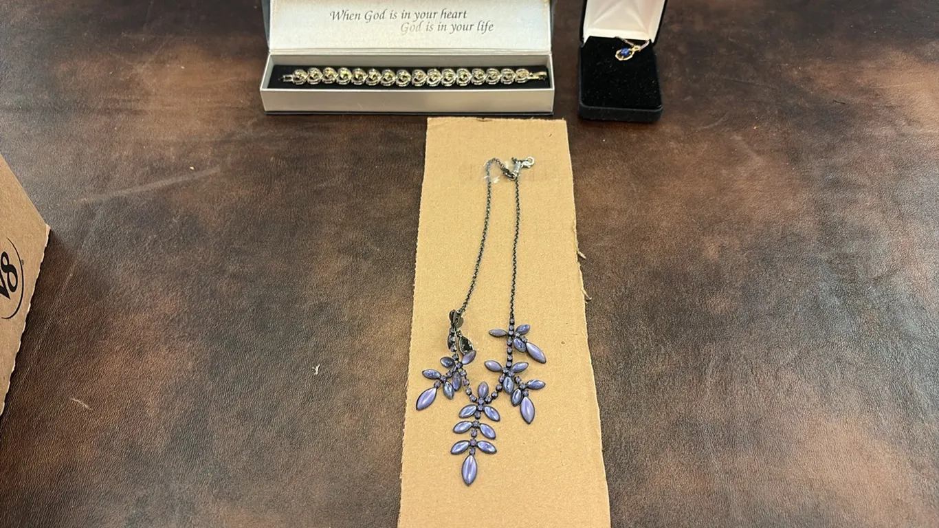Necklaces & Bracelet