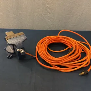 Extension Cord & 3 1/2” Vise