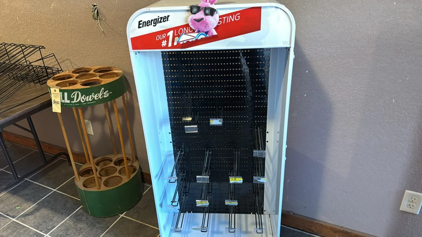 Energizer Battery display rack