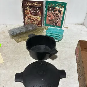 Pampered Chef - Molds - cook books