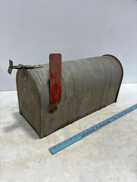 Mail Box