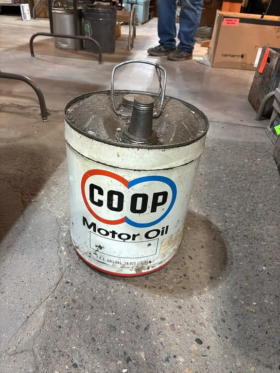 Coop Motor Oil Can