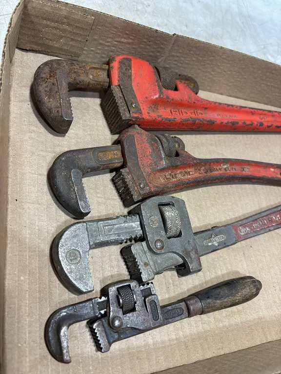 Pipe Wrenches