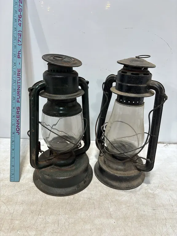 2 Barn Lanterns
