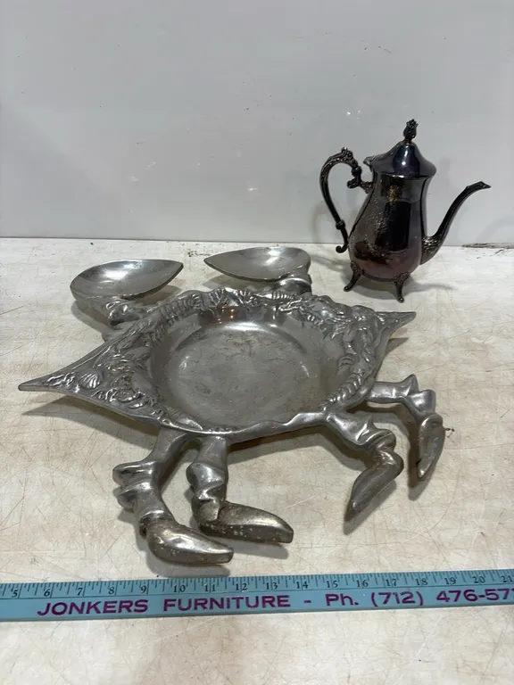 Large Crab Tray & Pitcher