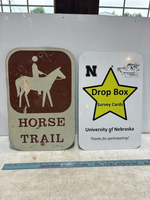 2 Metal Signs