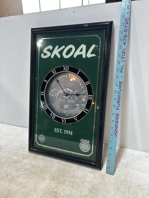 Skoal Clock