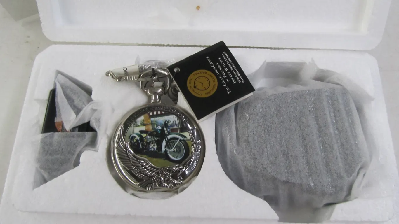 The Franklin Mint Harley-Davidson Pocket Watch Set