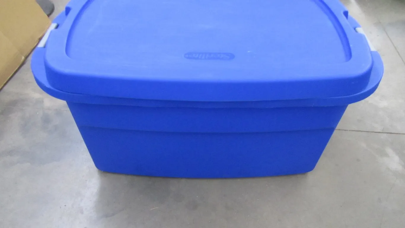 Sterilite Ultra 30 Gallon Tub w/Lid