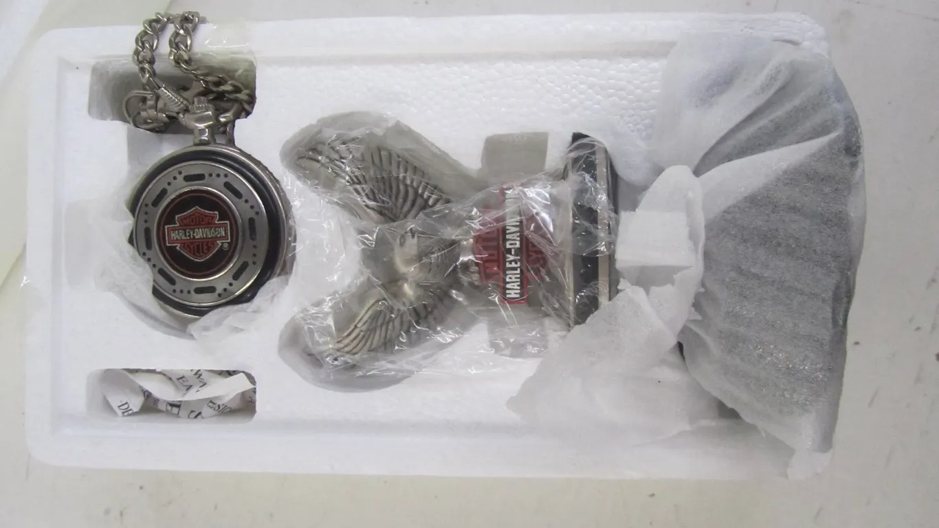 The Franklin Mint Harley-Davidson Pocket Watch Set
