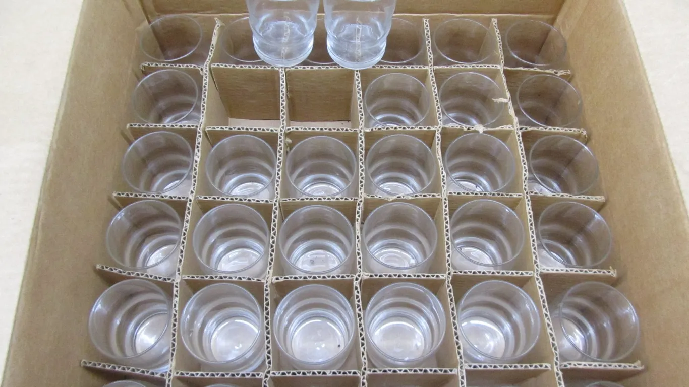 (36) Libbey 8 Oz. Milk Glasses